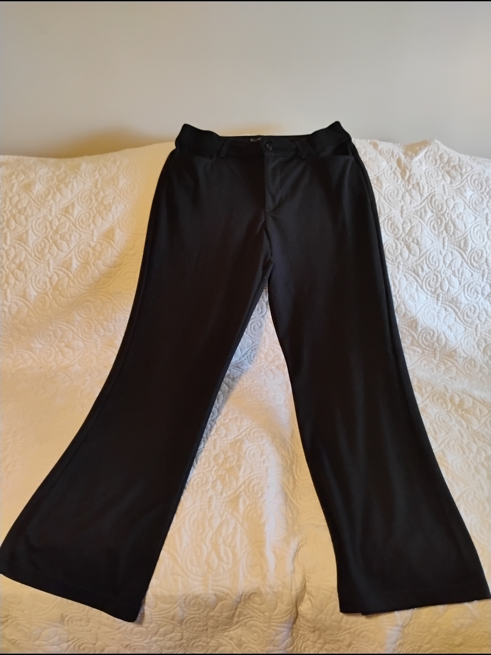 14 M Straight Riders by Lee Solid Black Bootcut Pants